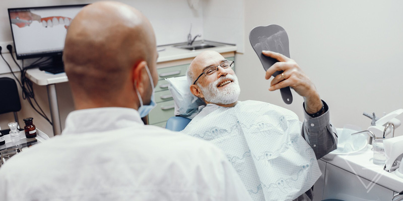 Dentista em Joinville para implante dentário primeiros passos antes do tratamento